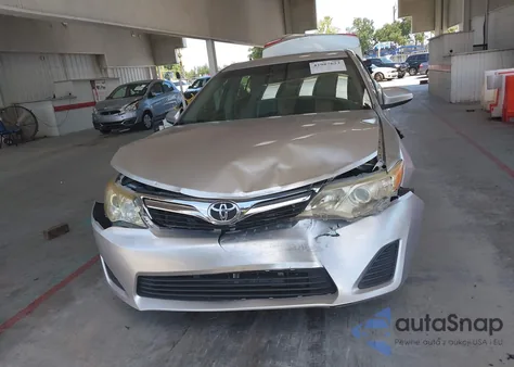 2013 Toyota Camry Le z USA, uszkodzony, nr VIN 4T4BF1FK6DR275278